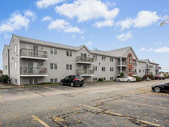 5th image of 724 Beverage Hill Ave APT A3