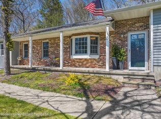 3 Romney Way, Cottekill, NY 12419