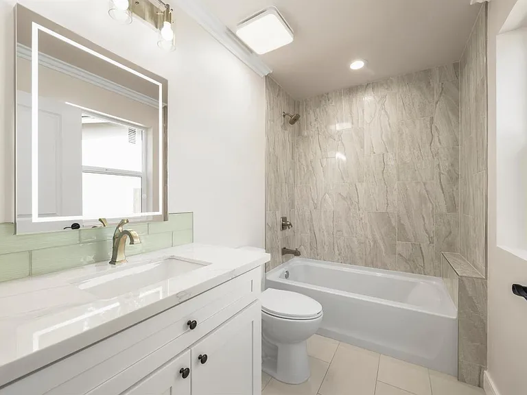 6122 Friendly Ct — Photo 12