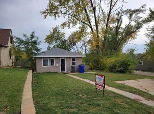 1211 21st Ave SW, Cedar Rapids, IA 52404