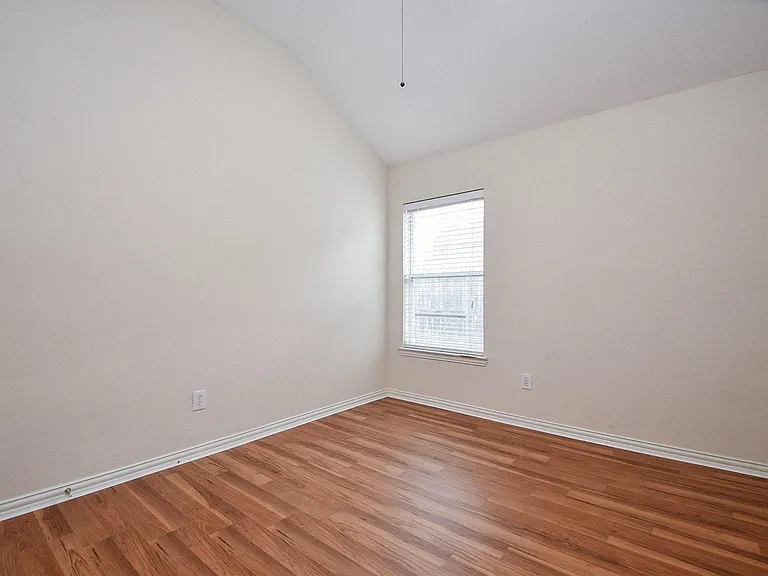 18006 Willow Cliff Ln — Photo 19