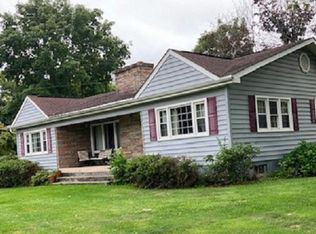 12260 Leetown Rd, Kearneysville, WV 25430