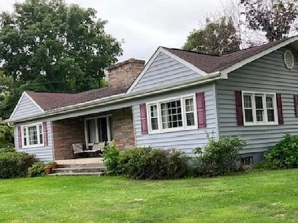 12260 Leetown Rd, Kearneysville, WV 25430