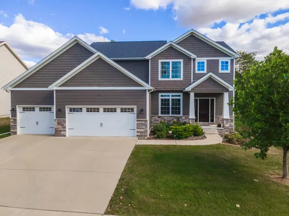 203 Eldon Dr, Downs, IL 61736