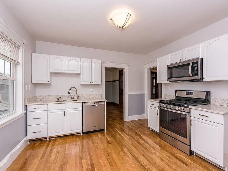 702 Adams St #1 — Photo 13