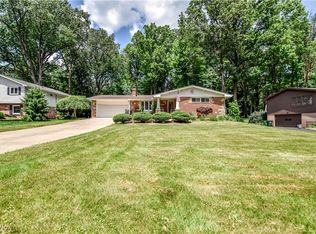 3031 S Oak Hill Rd, Silver Lake, OH 44224