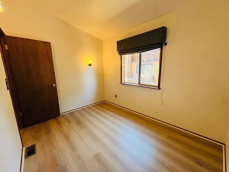 344 Downey Dr — Photo 17