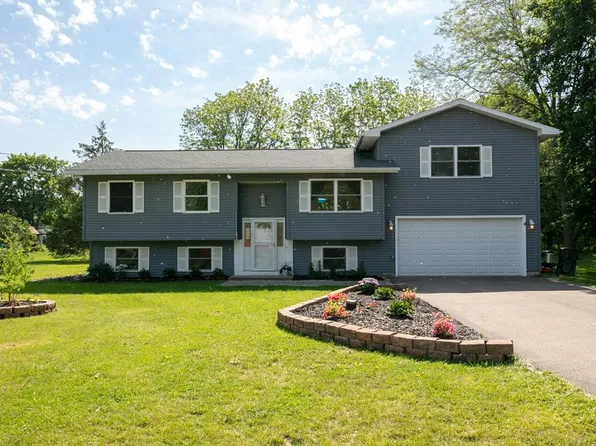 137 Sun Valley Dr, Horseheads, NY 14845