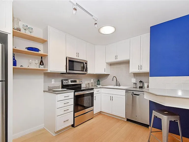 625 Pearl St #28 — Photo 7