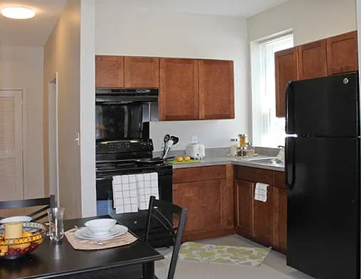 Academy Place — Photo 8