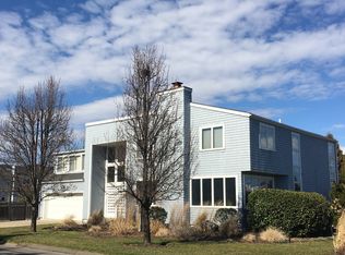 27 Bermuda Rd, Westport, CT 06880