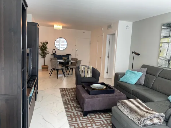 5600 Collins Ave, Miami Beach, FL