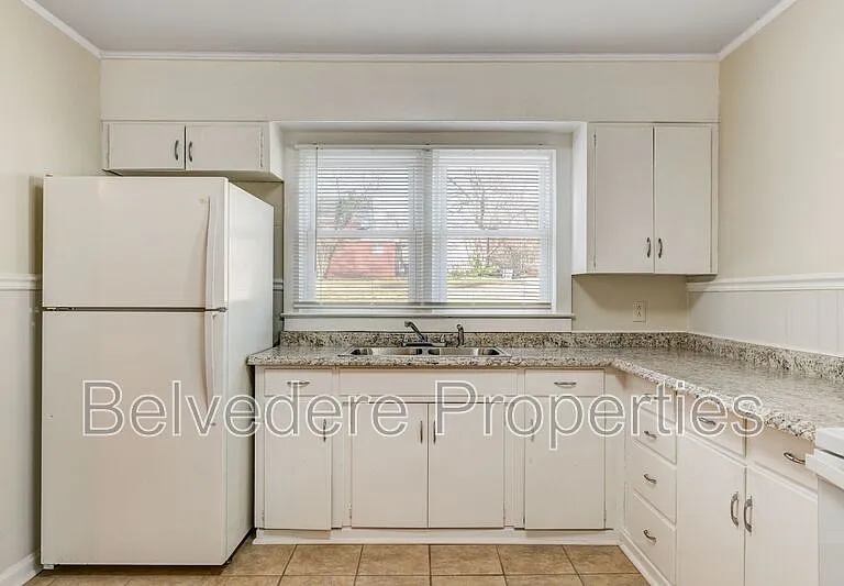 709 Langford Ave — Photo 12