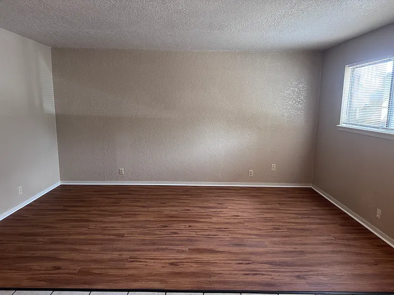 417 Chartrand Ave #B — Photo 6
