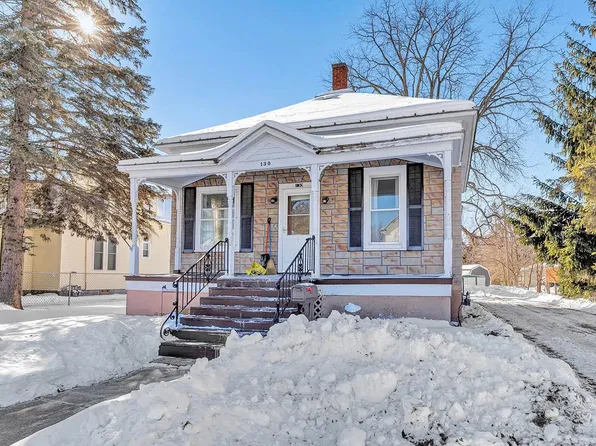 130 Cross St, Oconto, WI 54153