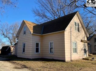 511 N 1st St, Canton, KS 67428