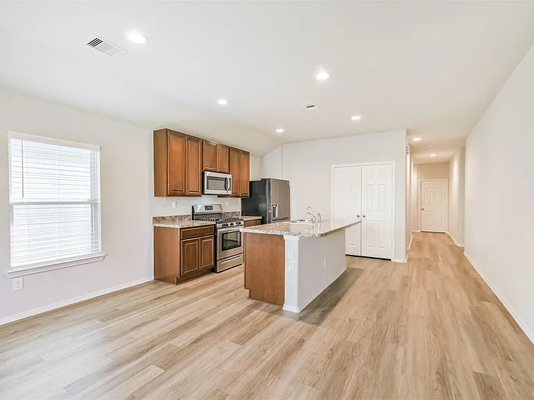 2135 Twisted Cedar Ct — Photo 11