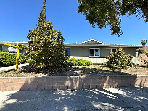 217 Sespe Ave #A-B Photo 1