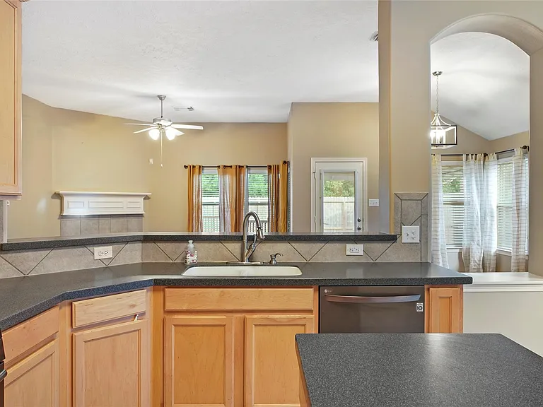 6903 Summer Bridge Ln — Photo 15