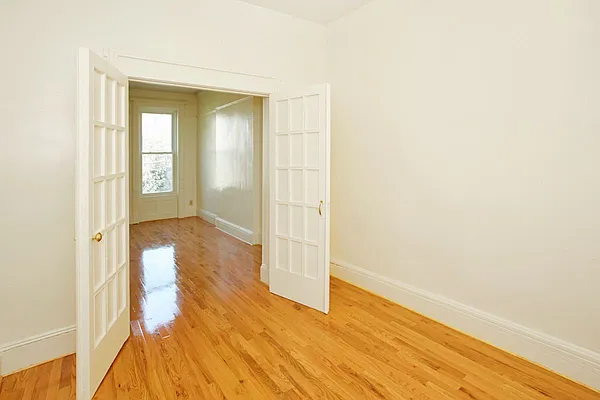 Rented by Jenefer Joseph & Associates | media 25