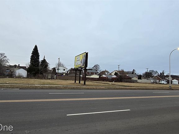 5th image of 7800 Schaefer Rd