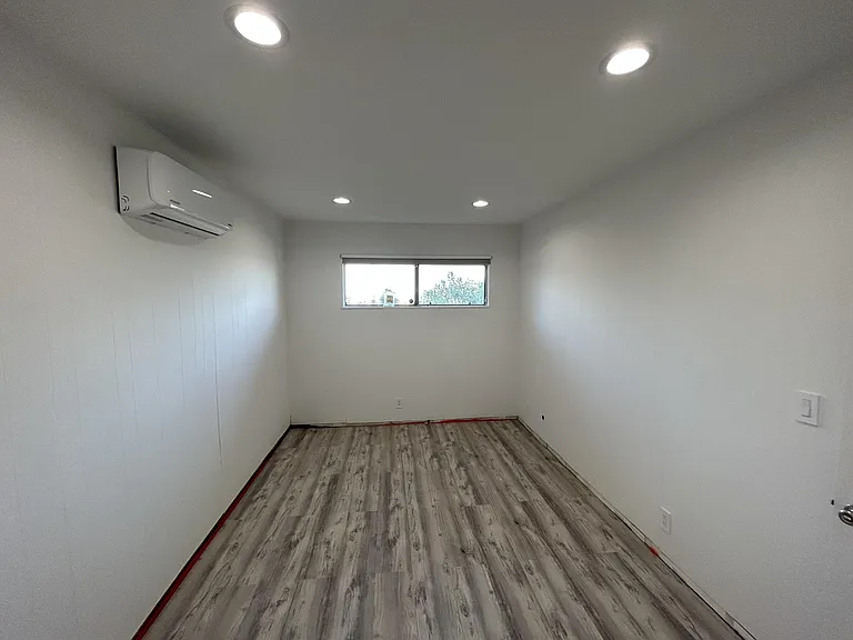 700 Lark Ct #B — Photo 15
