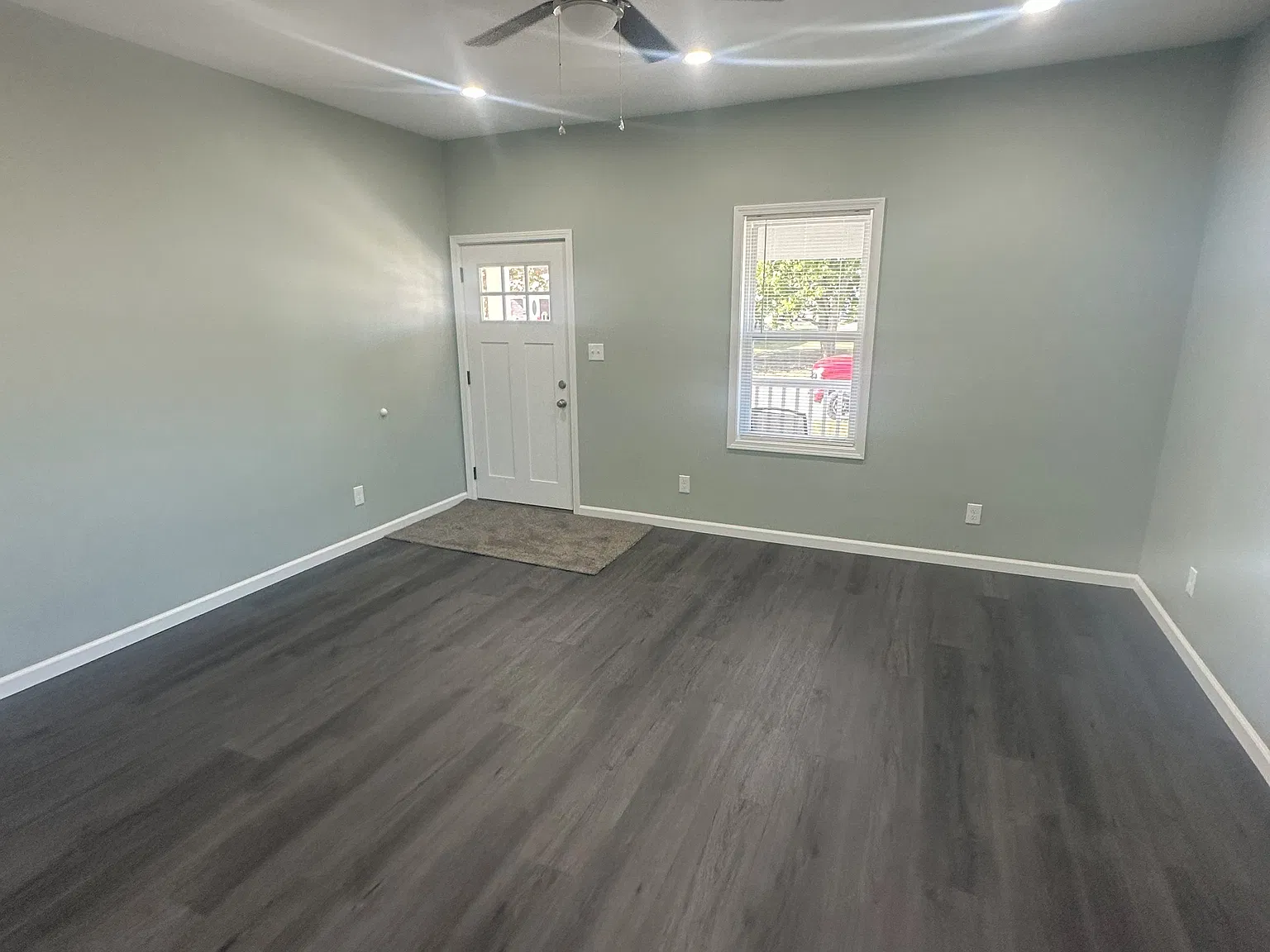 2 bed, 880 sqft, $1,200 — Photo 3