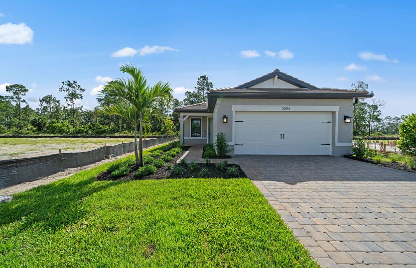 Welcoming Contour exterior with Impact Glass