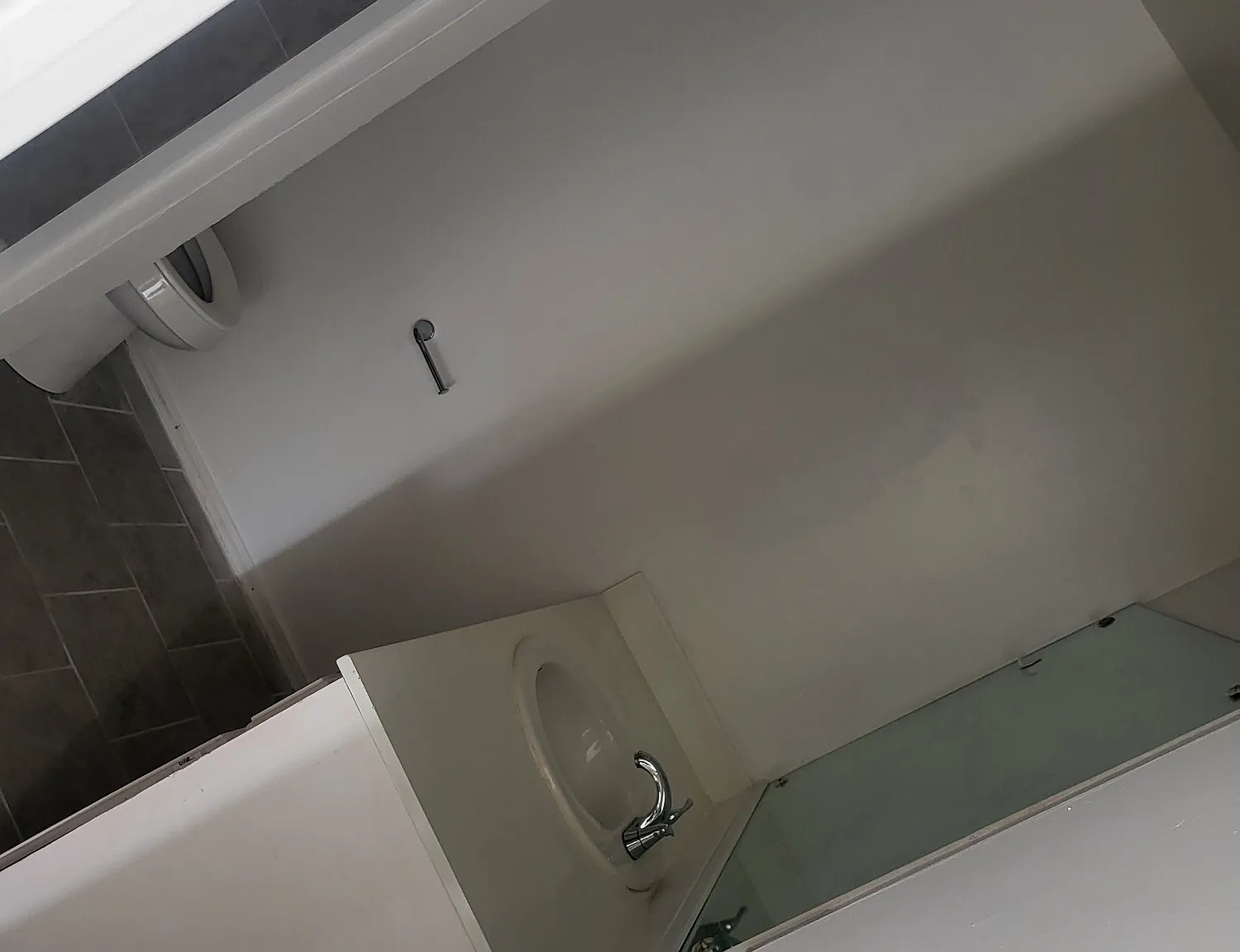 1 bed, 900 sqft, $695 — Photo 4