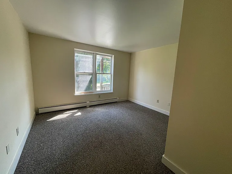 17 Temple St #B — Photo 9