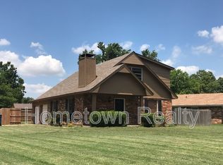 1013 Kelly Park Rd, Edmond, OK 73003