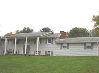 155 Christopher Pl, Zanesville, OH 43701