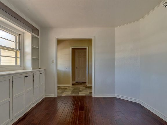 4th image of 4208 Idlewood Dr