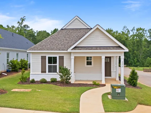 2272 Lakeview Dr, Opelika, AL 36801
