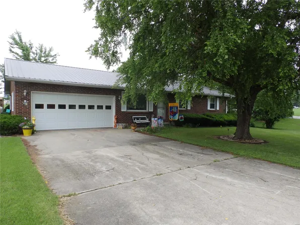652 Lowry St, Pittsfield, IL 62363