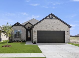 520 Silver Springs Ln, Lavon, TX 75166