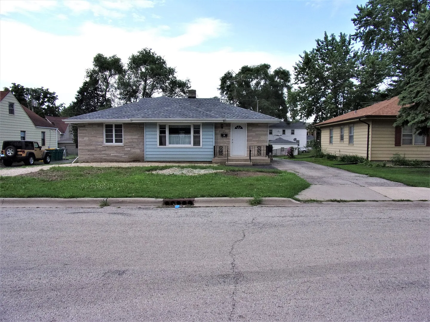 1513 2nd Ave photo 1