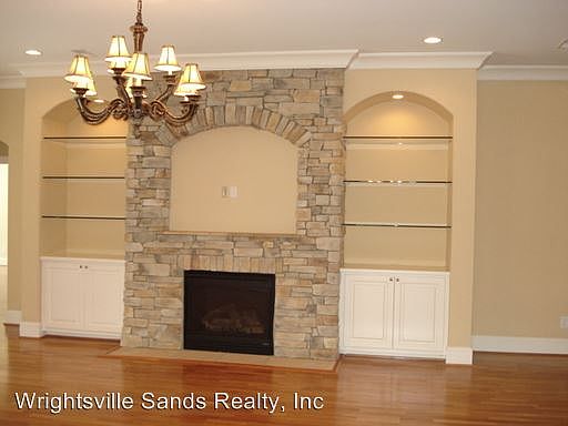 5th image of 1425 S Moorings Dr