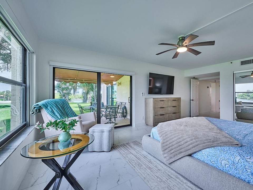 1st image of 374 Golfview Rd APT 106