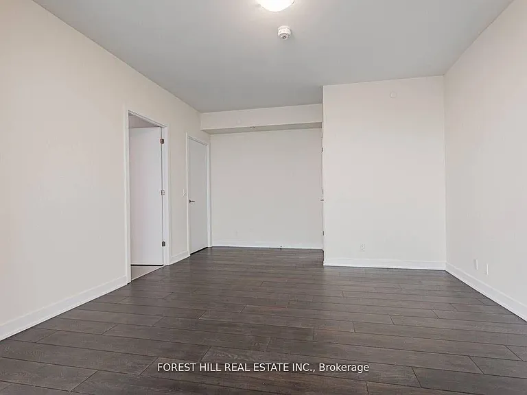 2221 Yonge St #5702 — Photo 12