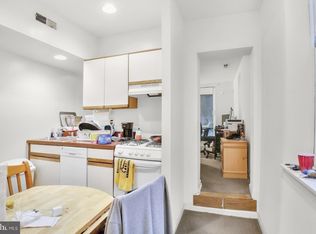 258 S 9th St APT 1R, Philadelphia, PA 19107