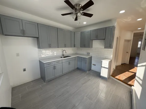 82 West 42nd Street image 22 of 23