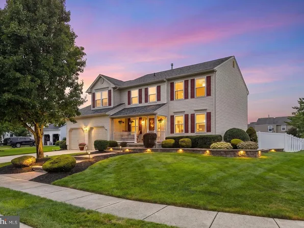 7 Cardigan Ct, Sewell, NJ 08080