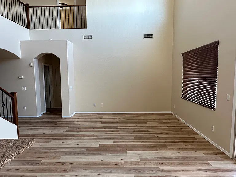 15902 W Fillmore St — Photo 3
