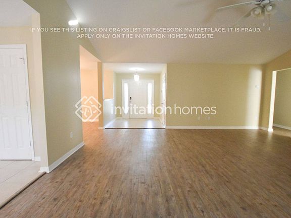 3rd image of 1004 Underhill Ave SE
