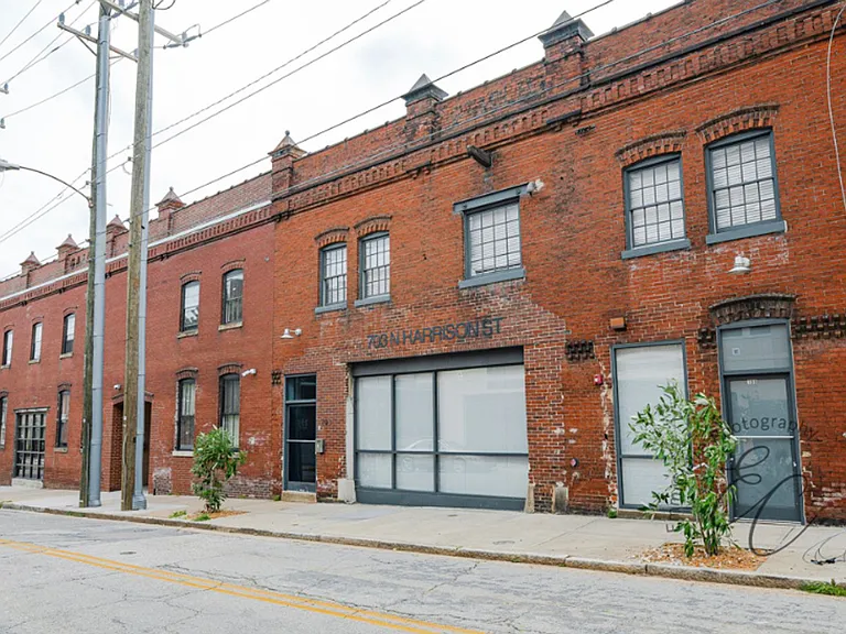 703 N Harrison Street 410 Hancock St — Photo 33
