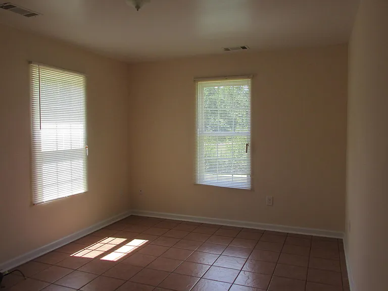 247 Hereford Cir #A — Photo 3