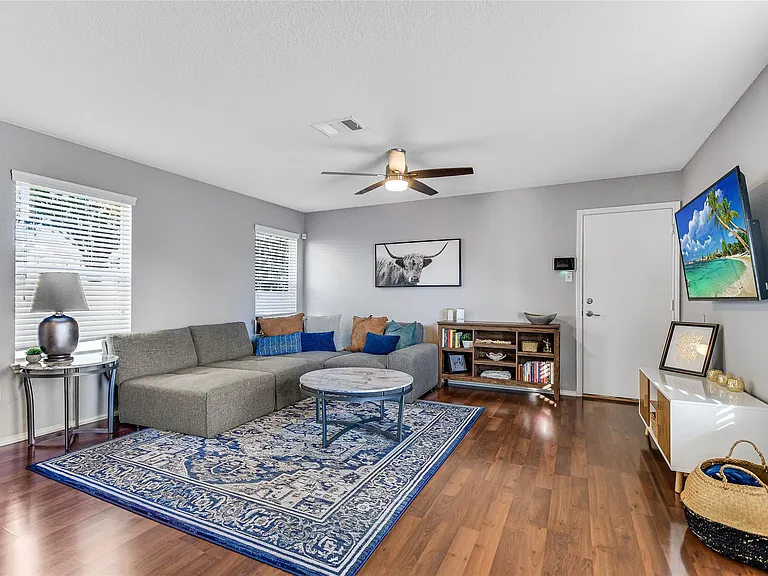 1410 Davis Mountain Loop — Photo 4