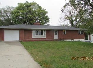 12 Schwarz St, Excelsior Springs, MO 64024