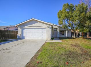 2252 Golden Ave, Clovis, CA 93611
